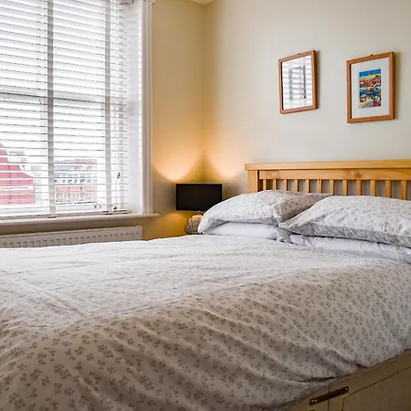 Side * ウィットビー