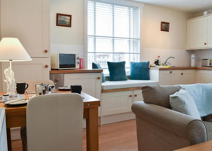 Side * ウィットビー