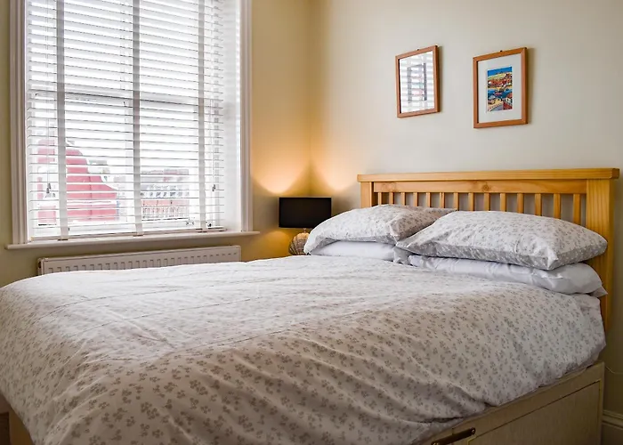 Side * ウィットビー